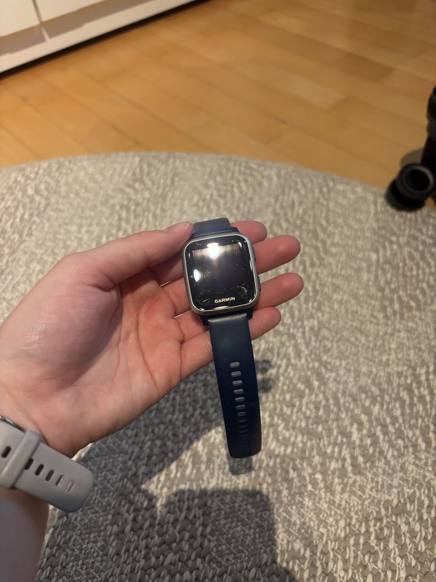 Garmin Smartwatch: Garmin Venu Sq – Usato da Zofingen venduto da miirahensch 1