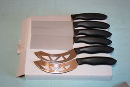 6 neue, gekrümmte Messer (Verm. Käsemesser). In Top Zustand