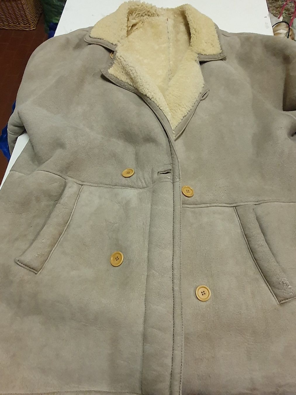 Manteaux: Lammfell Mantel XXL oder 3XL – D'occasion à Morbio Inferiore par lunaria 1