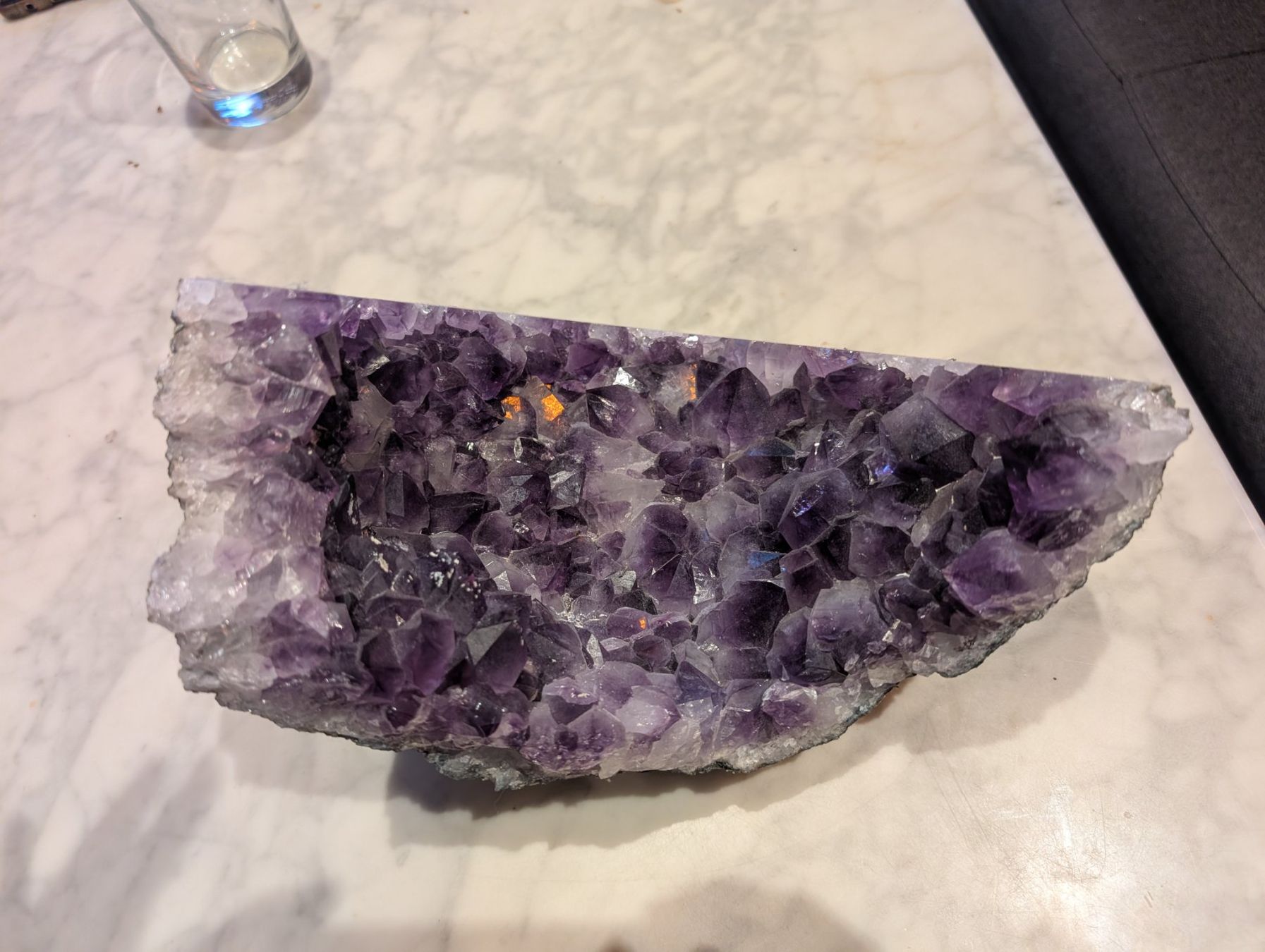 Minerali & Pietre curative: Sehr grosser Amethyst – Usato da Besenbüren venduto da ram_z8pp