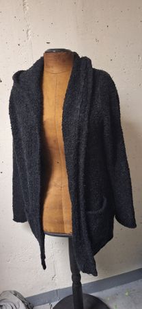 C&A Strickjacke mit Kapuze, Gr. M