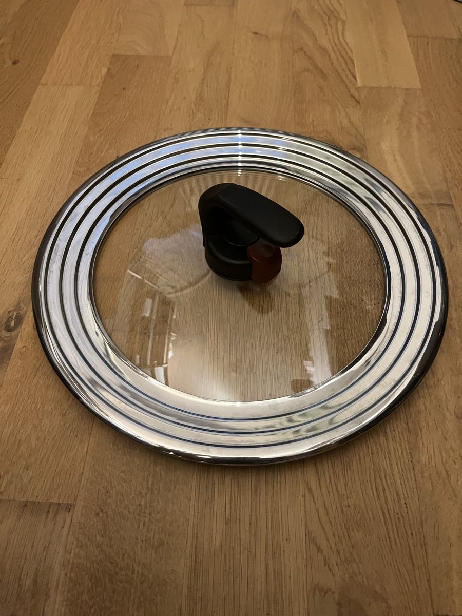 Poêles: Deckel Glas-Metall Schmorpfannen – D'occasion à Binningen par burger1985