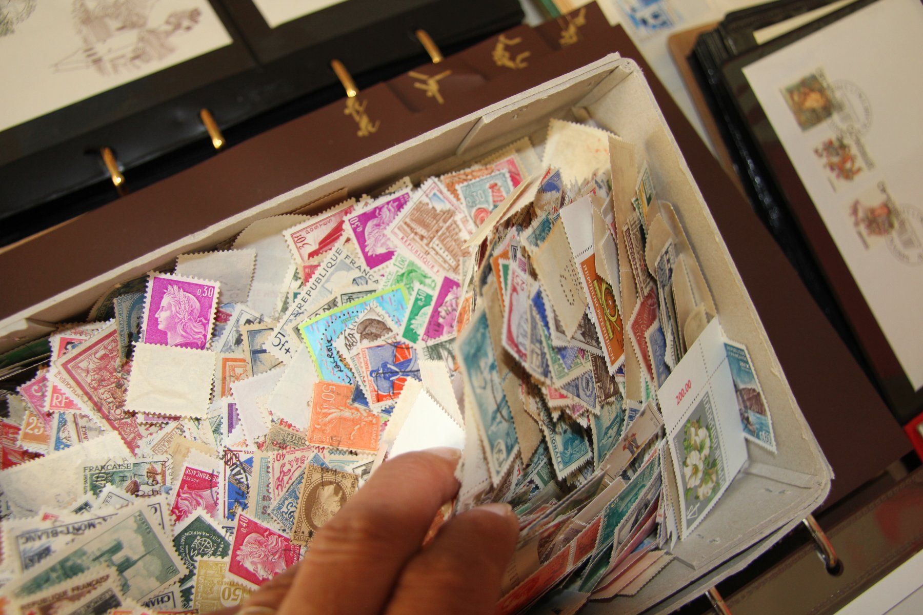 Alle Briefmarken: Grosse Briefmarkensammlung – Gebraucht aus Schlieren von Sternstunde2 9