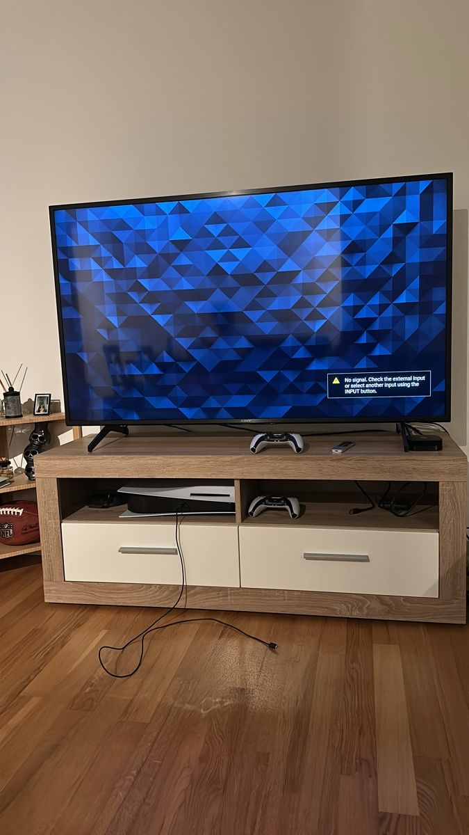 Mobili TV: TV stand with storage - Like new condition! – Nuovo (secondo la descrizione) da Basel venduto da pal_szj6