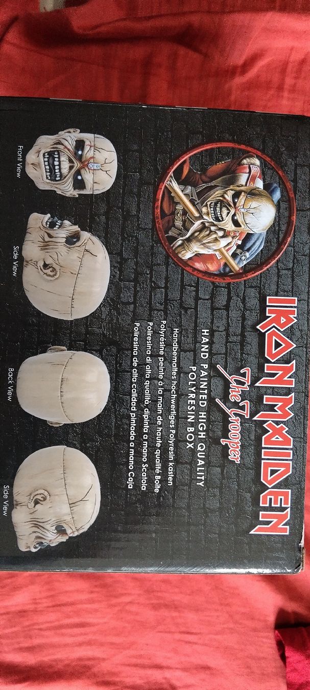 Figurines: Iron Maiden Trooper Head in polyresin Hand painted – Neuf avec emballage d'origine à Courrendlin par clansman1988 1