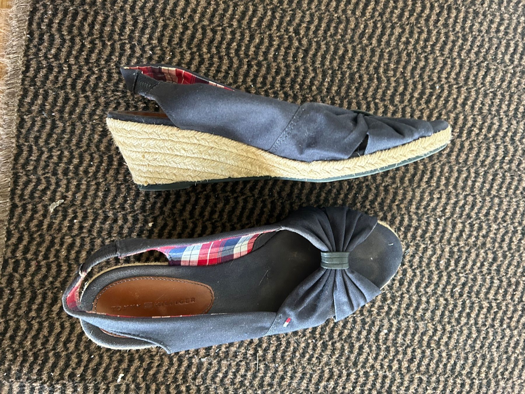 Tommy Hilfiger Scarpe da donna: Tommy Hilfiger Sandalen – Usato da Siebnen venduto da lau_8n5q
