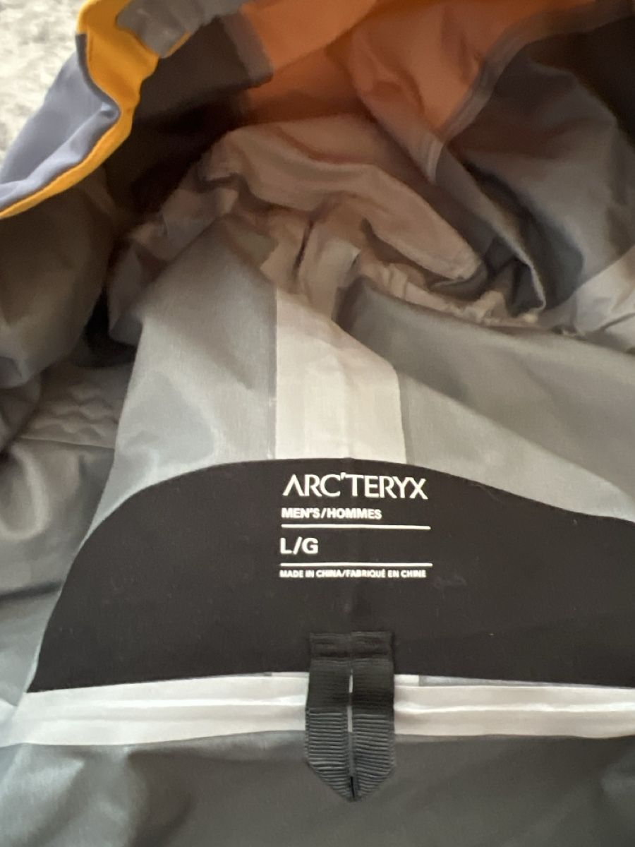 Giacche: Arc'teryx Alpha SV 2025 – Nuovo (secondo la descrizione) da Wattwil venduto da BL0NDA 3