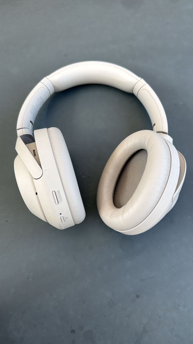 Sony Cuffie: Écouteurs Sony réducteurs de bruit  – Usato da Lausanne 26 venduto da lily_nala 1