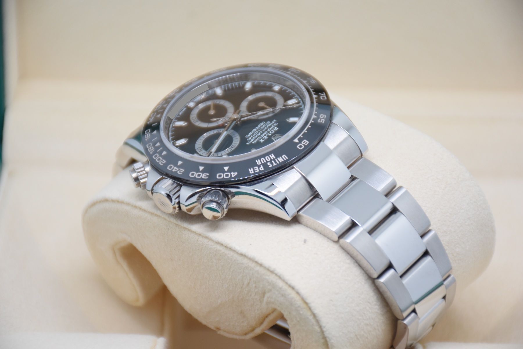 Rolex Uhren: Rolex Daytona Schwarz Ref. 116500LN, Full-Set, 1. Hand – Gebraucht aus Zug von eMDi_Collection 6