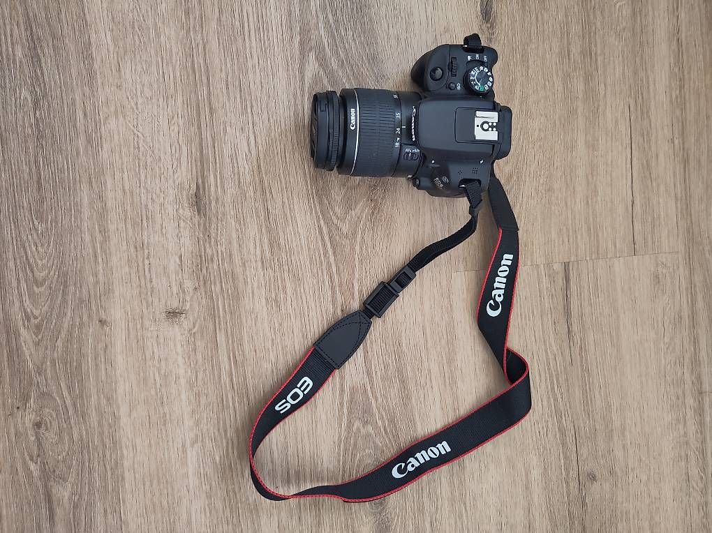Canon Fotocamera: Canon Kamera EOS100D inkl. Objektiv 18-55 – Usato da Uster venduto da Freddy810 3