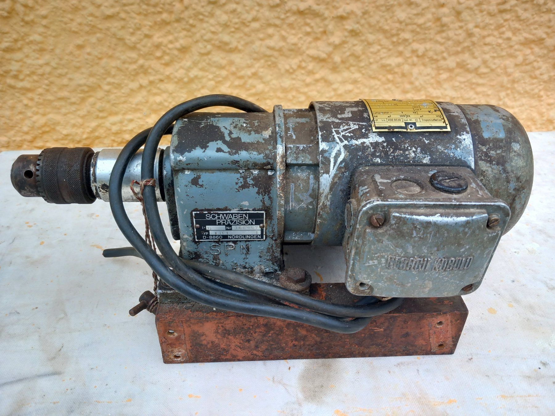 Tutte le macchine: Lüftermotor 900 /min  mit Bohrfutter – Usato da Rheinau venduto da profitronic.shop 5