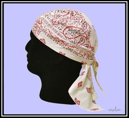 Zandana / Weiss mit Paisleymuster Rot-Schwarz