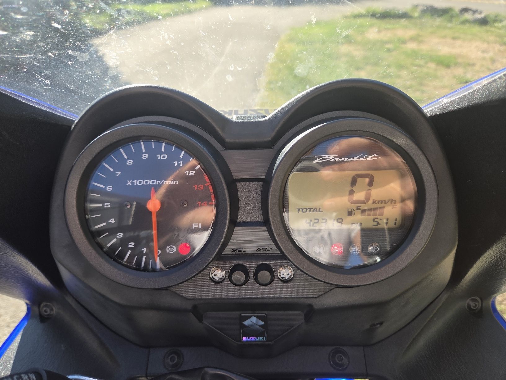 Suzuki Strada: Suzuki GSF650SUA Bandit – Usato da Wünnewil venduto da Caesar9 3
