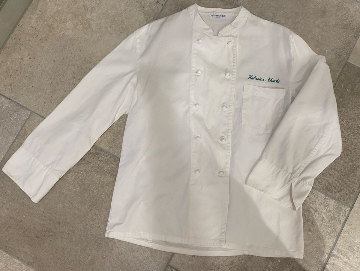 Giacche: Kochjacke Gr. 56 - weiss - bestickt "Hubertus-Chuchi"  – Usato da Olten venduto da Asta73