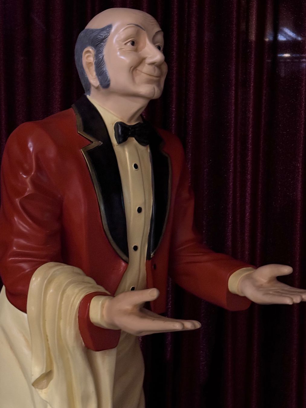 Figuren: Grosse Kellner Werbefigur lebensgross – Gebraucht aus Winterthur von sportdisco2 9