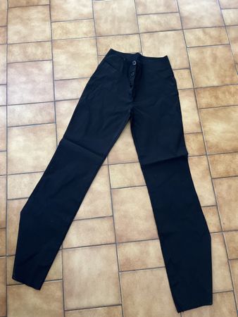 Pantalon noir Taille xS 32 maman