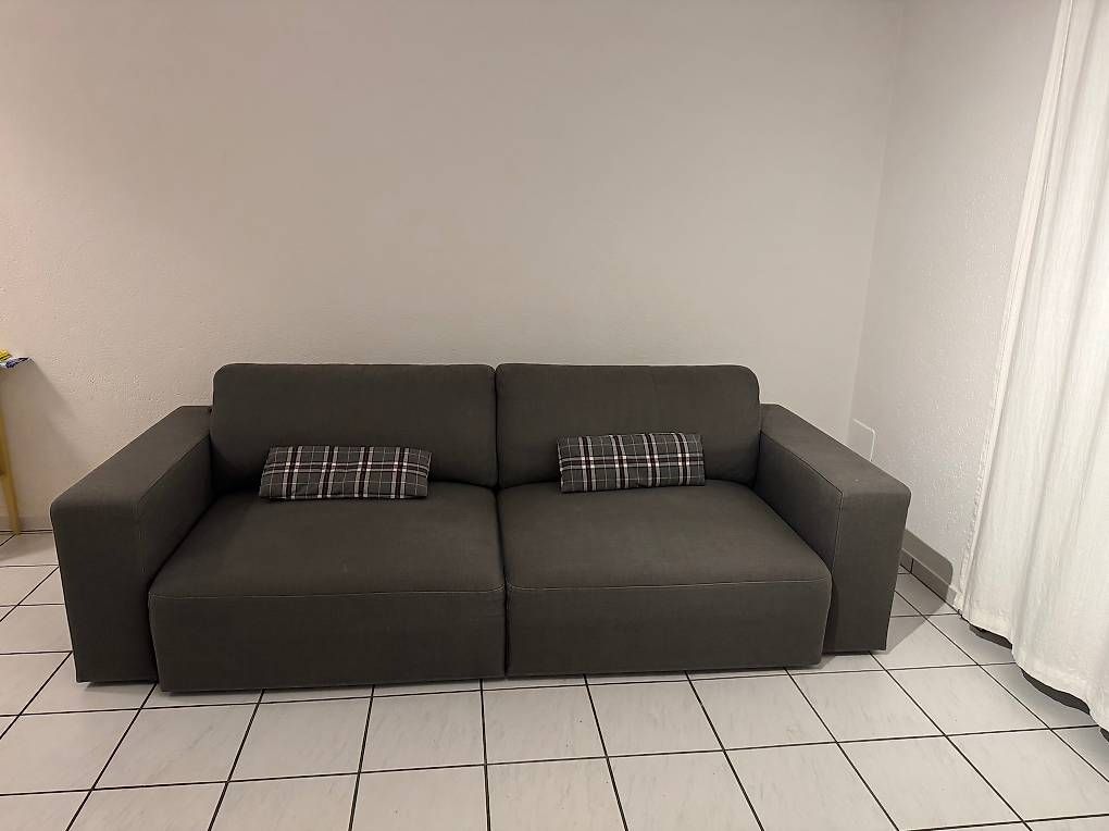 Divani: Zweisitzer-Sofa – Usato da Zeiningen venduto da xan_6zb5