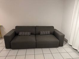 Zweisitzer-Sofa