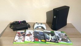 Xbox 360 Slim mit Zubehör und 5 Spiele