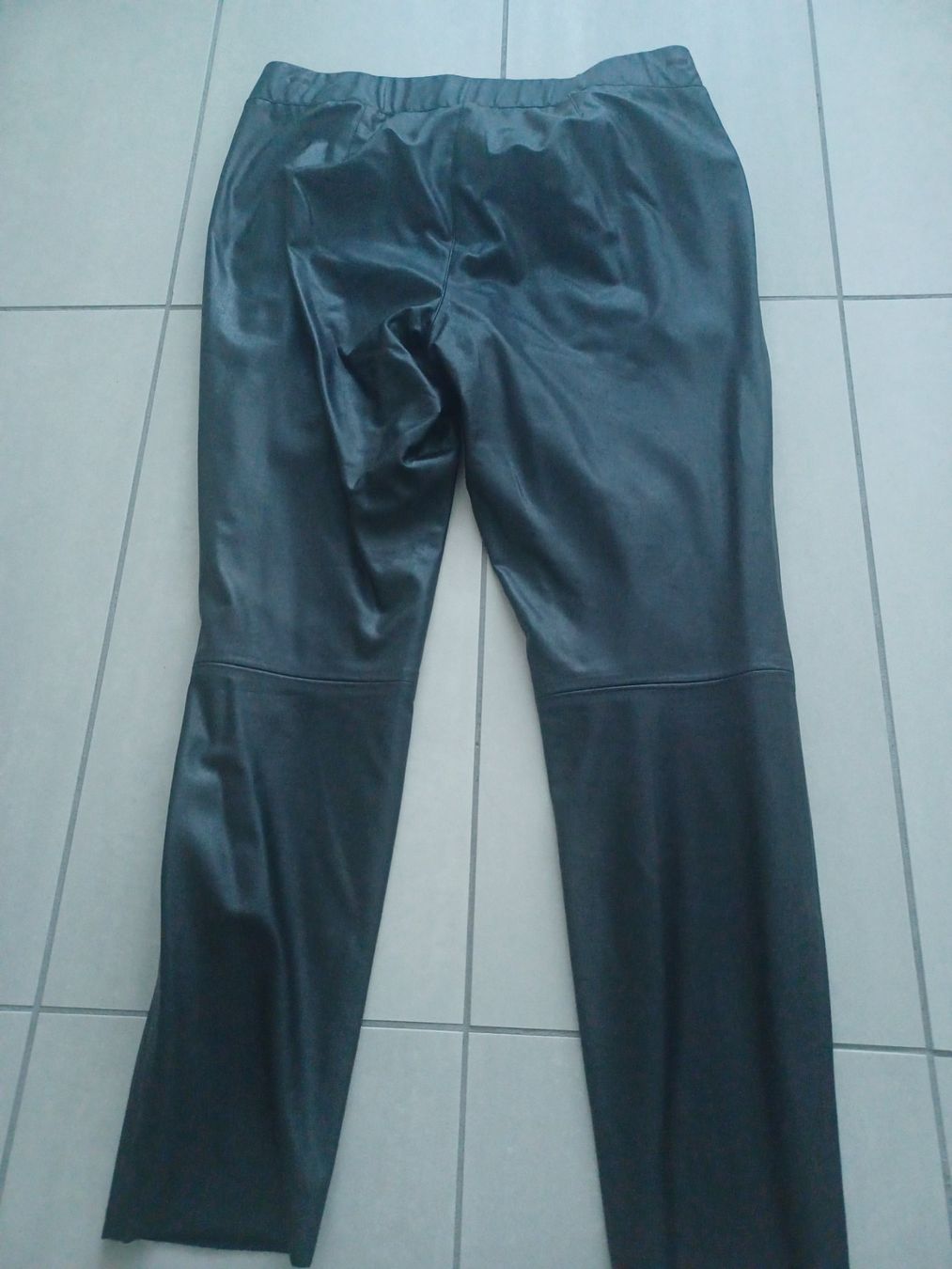 Gerry Weber Leggings: Legging simili cuir noir, taille 44, élégant – Usato da Sion venduto da linda0106 1