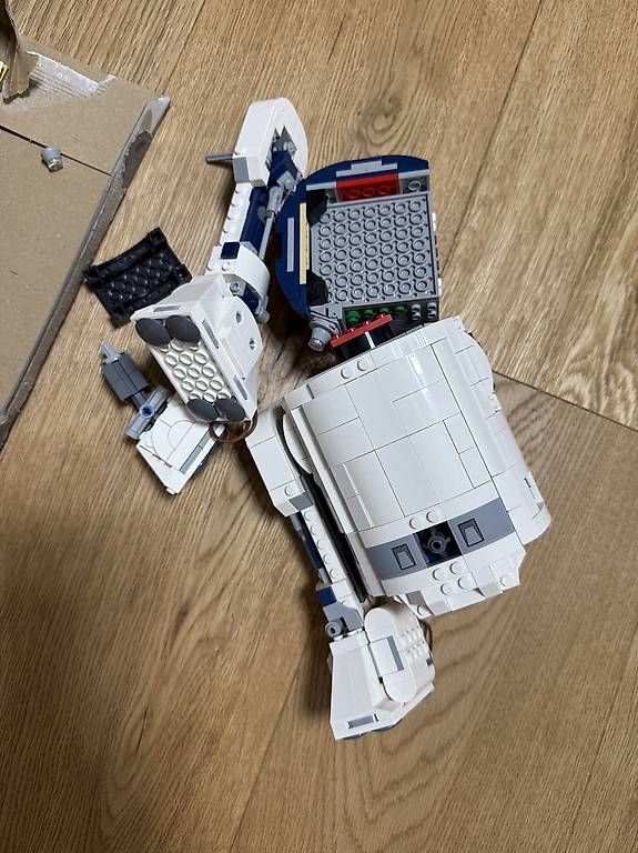Lego Giocattoli: LEGO Star Wars 75379 R2-D2 , Gebrauchte – Usato da Möhlin venduto da svd_r8h5 2