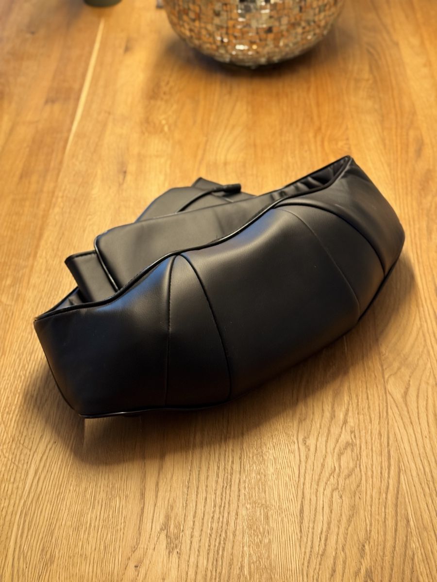 Massagegeräte: Stride Nackenmassagegerät mit Wärmefunktion – Gebraucht aus Pfäffikon ZH von michi_fluck 3