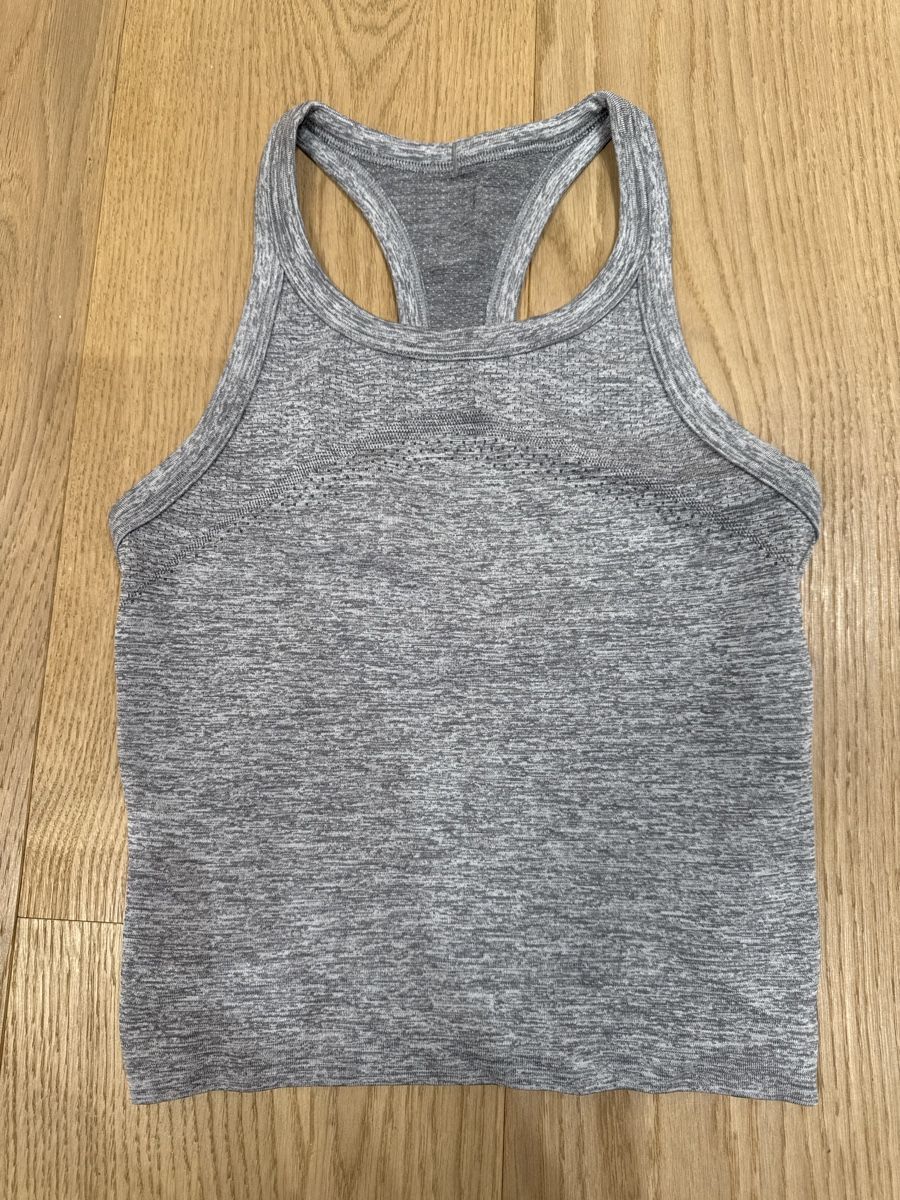 Lululemon Top: Lululemon Swiftly Tech Cropped Racerback Tank Top Gr. 2 – Usato da Ennetbaden venduto da Katiusia 1