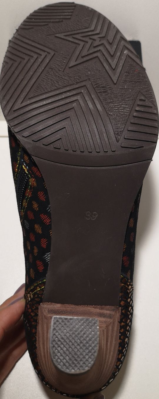 Scarpe da donna: Retro Stiefeletten Gr. 39 - Spendenaktion – Nuovo (secondo la descrizione) da Unterkulm venduto da Beljasch 5