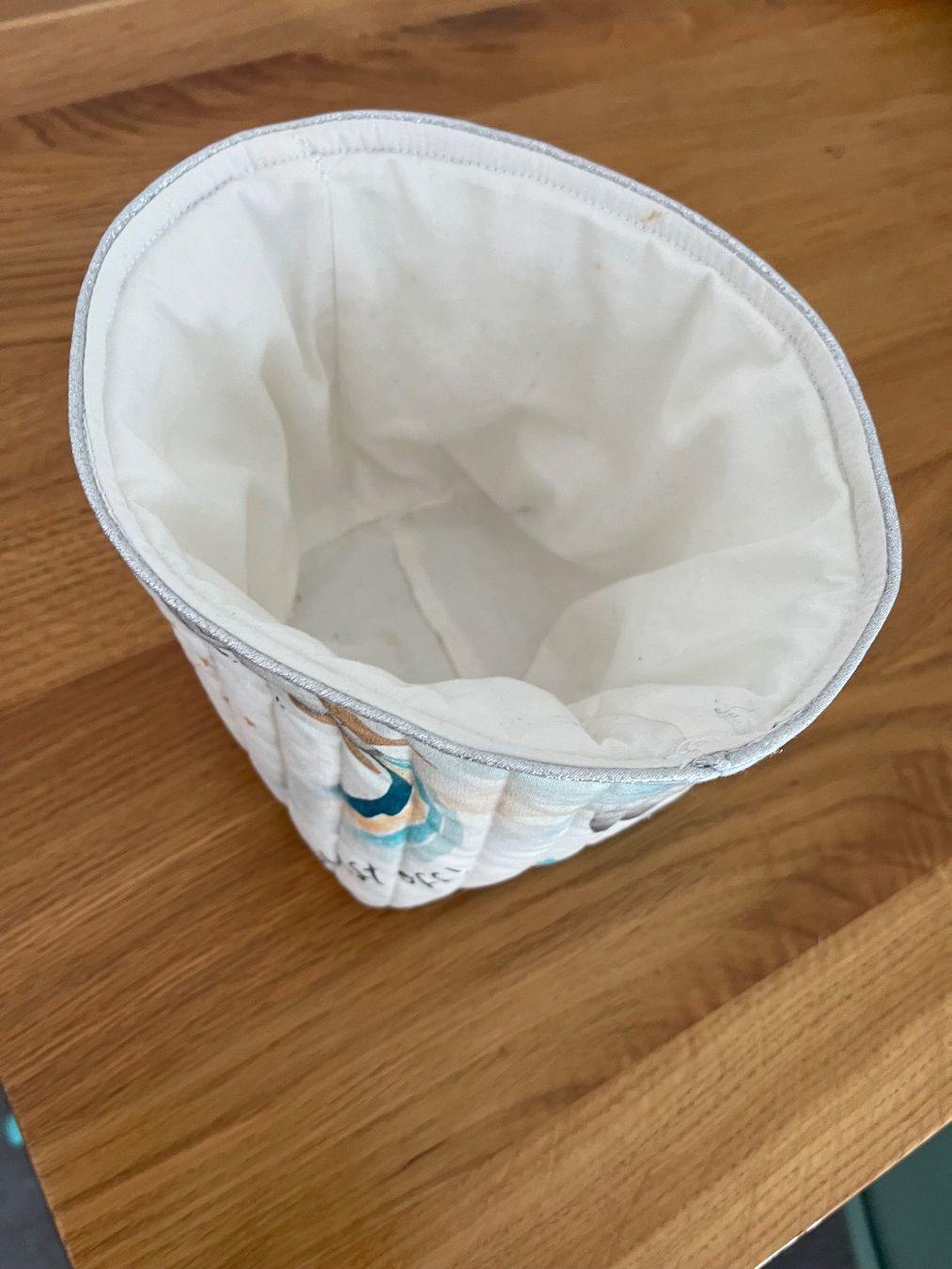 Decken: 3 couvertures bébé avec peluche et panier de rangement – Gebraucht aus Estavayer-le-Lac von stelina13 3