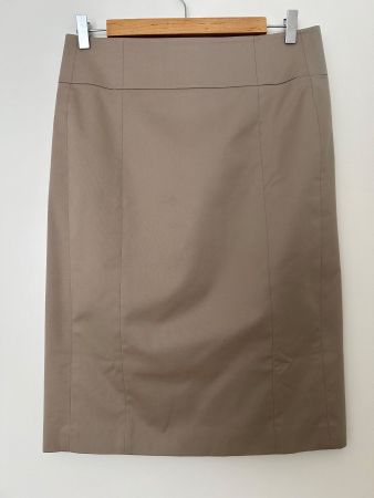 Sportlich-eleganter Rock von AKRIS punto, Gr. 42