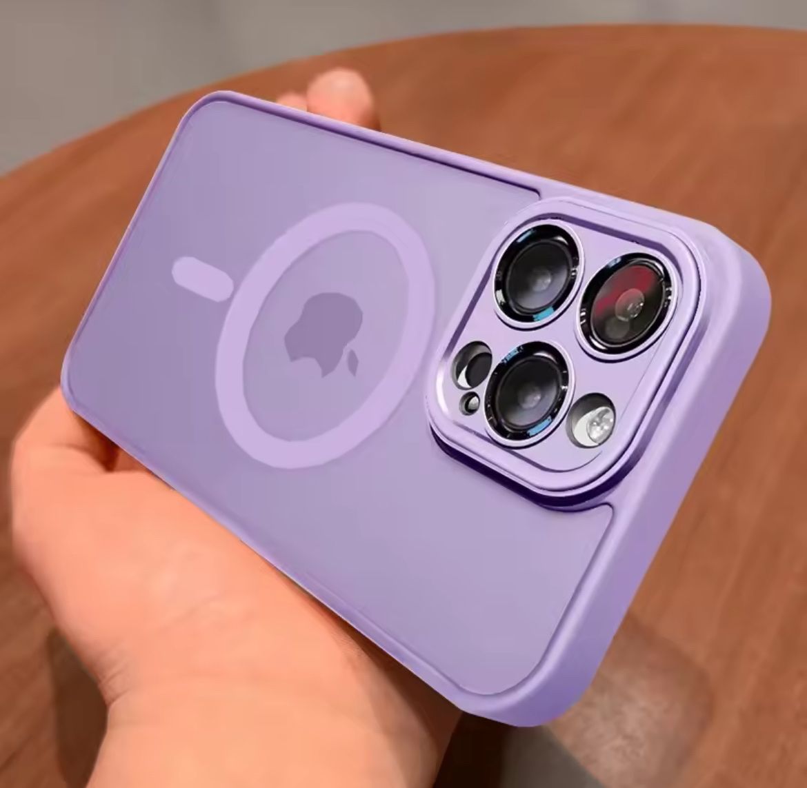 Apple Cover & Protezioni schermo: Magnetischer Luxus-Objektivschuz, IPhone 17 Pro Max HellLila – Nuovo e nell'imballaggio originale da Biel/Bienne venduto da Bolagol9