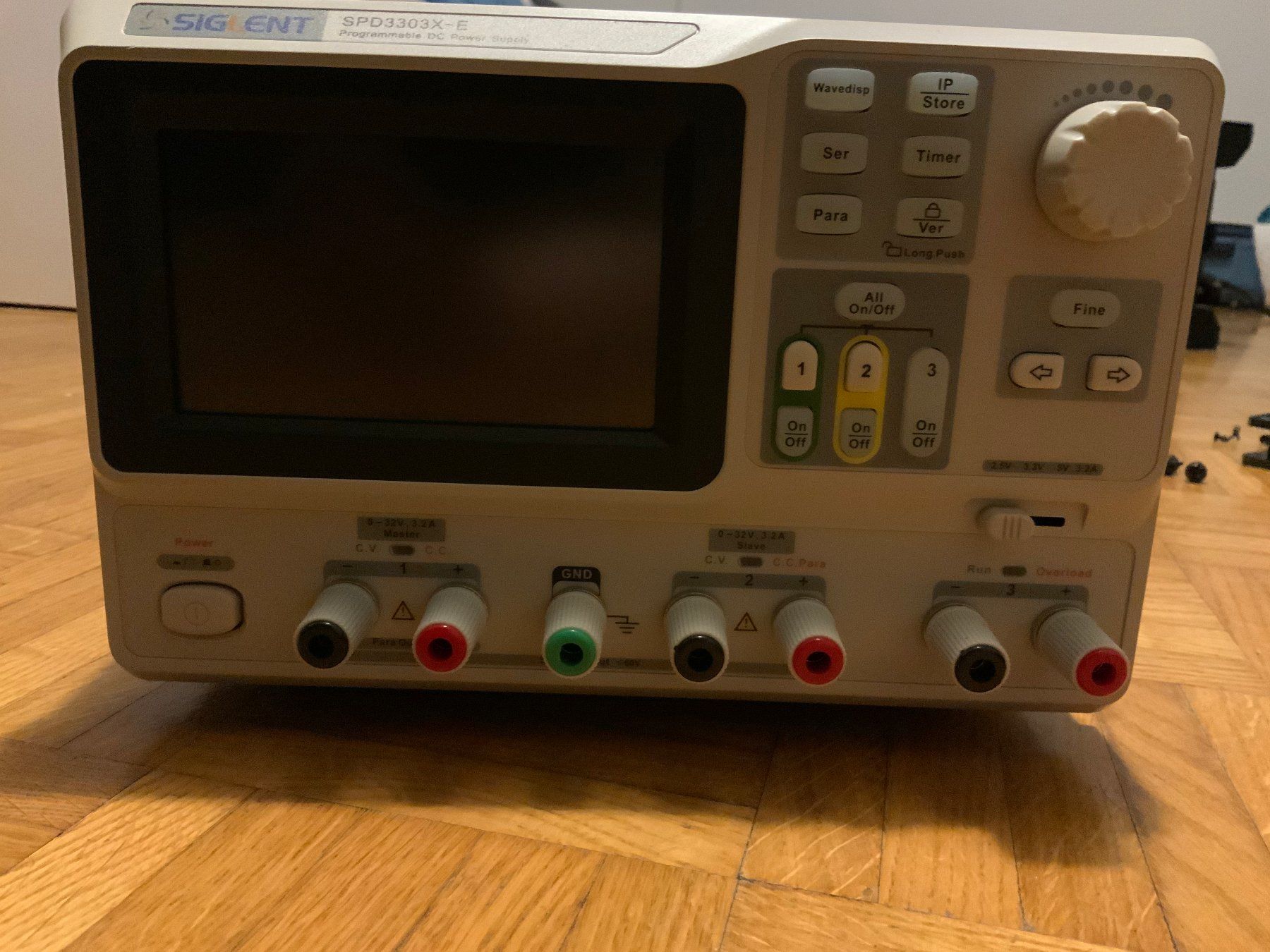 Elektrotechnik: Siglent SPD3303X-E Linear DC 3CH Programmable Power Supply – Neu (gemäss Beschreibung) aus Zürich von ese_lh7p