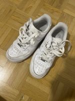 Klassische Nike Air Force 1 - Grösse 37.5