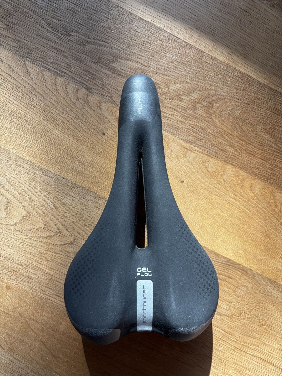 Pezzi di ricambio: Italienischer Velosattel (Synthetik) – Nuovo (secondo la descrizione) da Zürich venduto da SteveH.