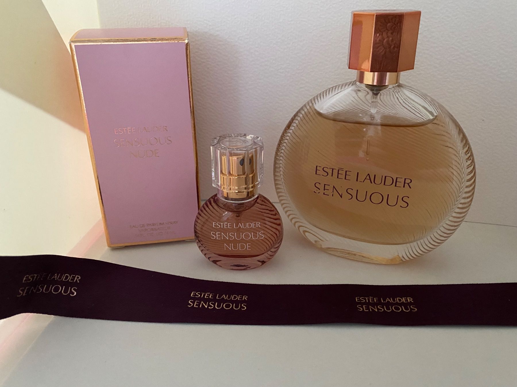 Estée Lauder Profumi & Eau de Toilette: Sensuous Estée Lauder eau de parfum – Nuovo (secondo la descrizione) da Bouveret venduto da wes_7zll