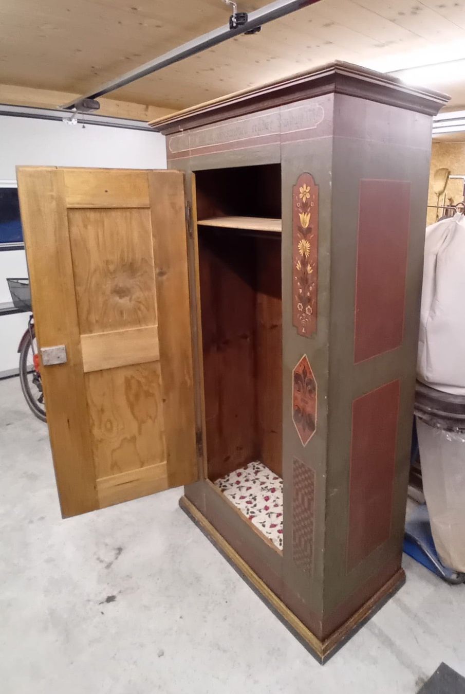 Schränke: Holzschrank von 1775 – Gebraucht aus Schwanden b. Brienz von hoihoi03 6