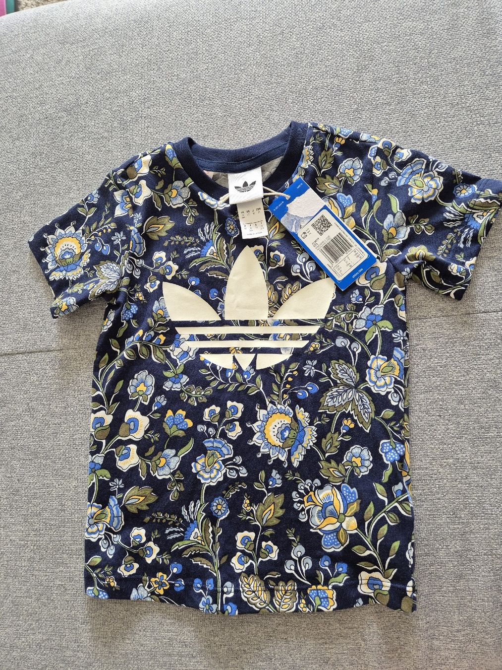 Adidas Ensembles coordonnés: NEW Adidas set Kinder Gr.92 – Neuf avec emballage d'origine à Basel par Elena_02 2