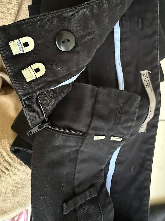 Zara Pantaloni: Zara Hose Schwarz 36 – Usato da Altendorf venduto da Anjapple 3