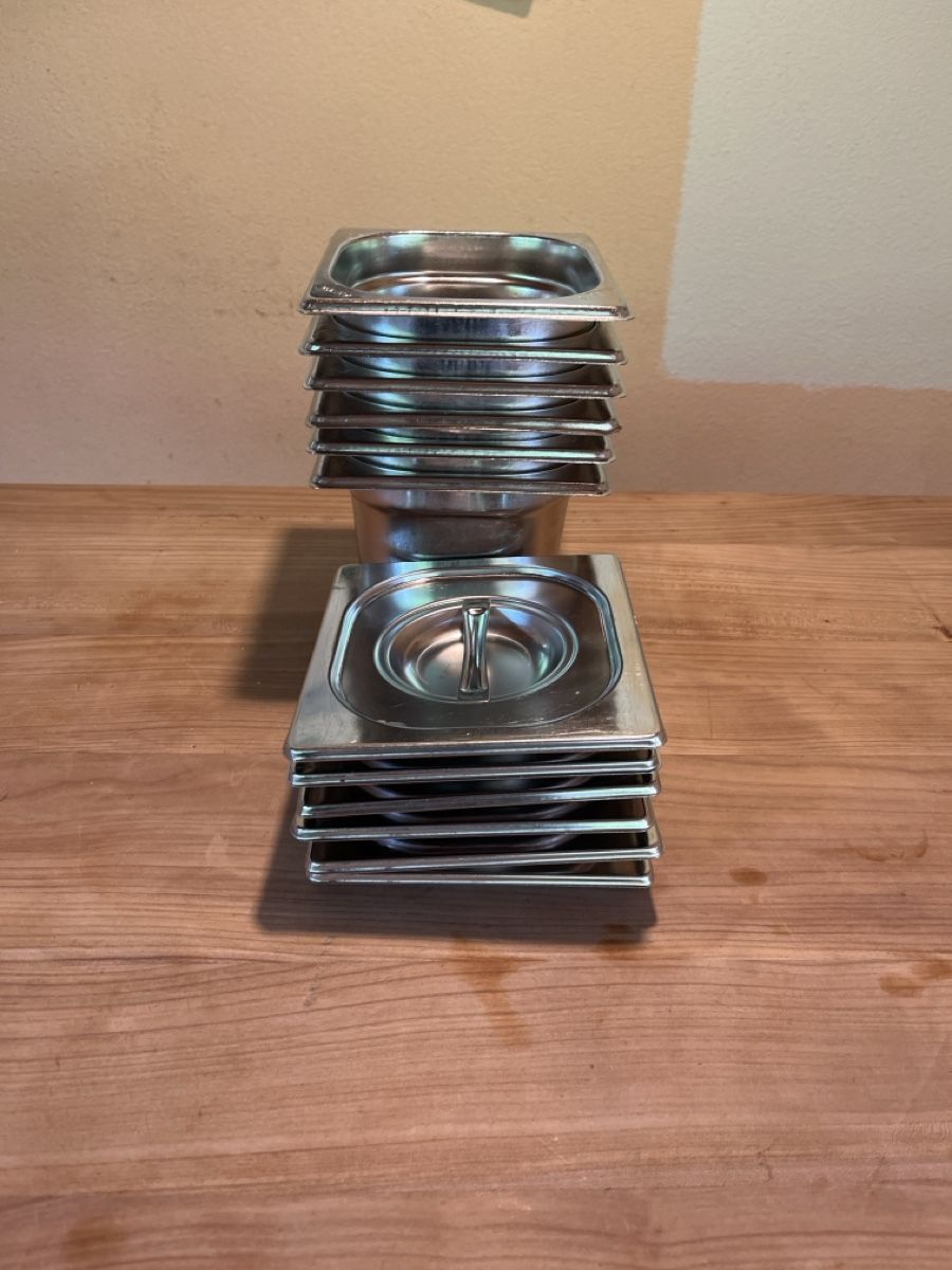 Elettrodomestici da cucina: 6 x 1/6 Gastronorm Behälter 15 cm mit Deckel – Usato da Dittingen venduto da Cervolino77 3