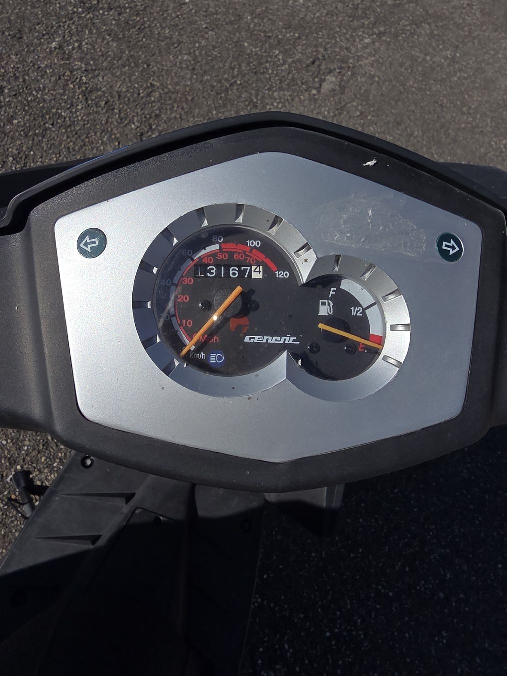 Generic / Ksr Moto Scooter: Generic XOR 125 Roller – Usato da Bibern SO venduto da SV3NSATii0N3LL 3