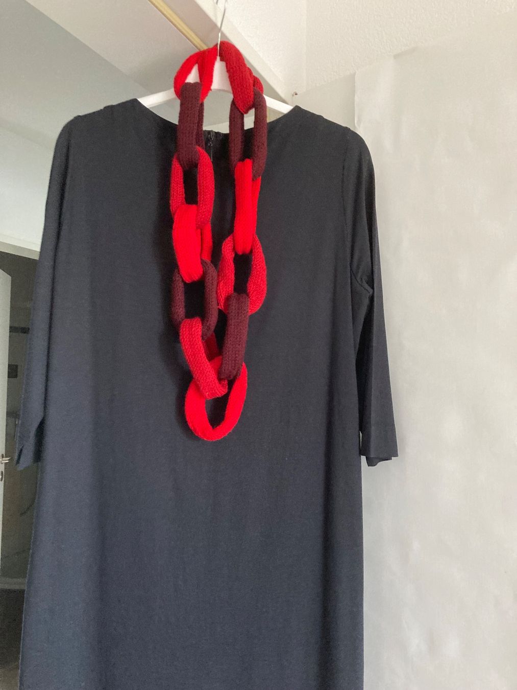 Ketten: Originelle Halskette gestrickt – Gebraucht aus Fehraltorf von mayalotto