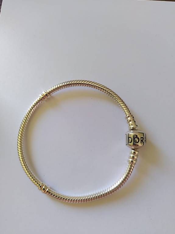 Bracciali & Braccialetti: Pandora Armband – Usato da Wädenswil venduto da gia_f8j6