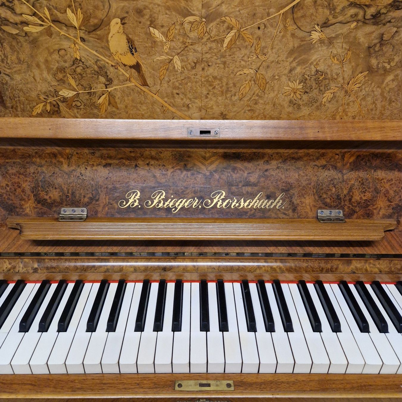 Strumenti musicali: Historisches Klavier B. Brieger Rorschach um 1900 – Usato da Sarnen venduto da rob_zs6g 9