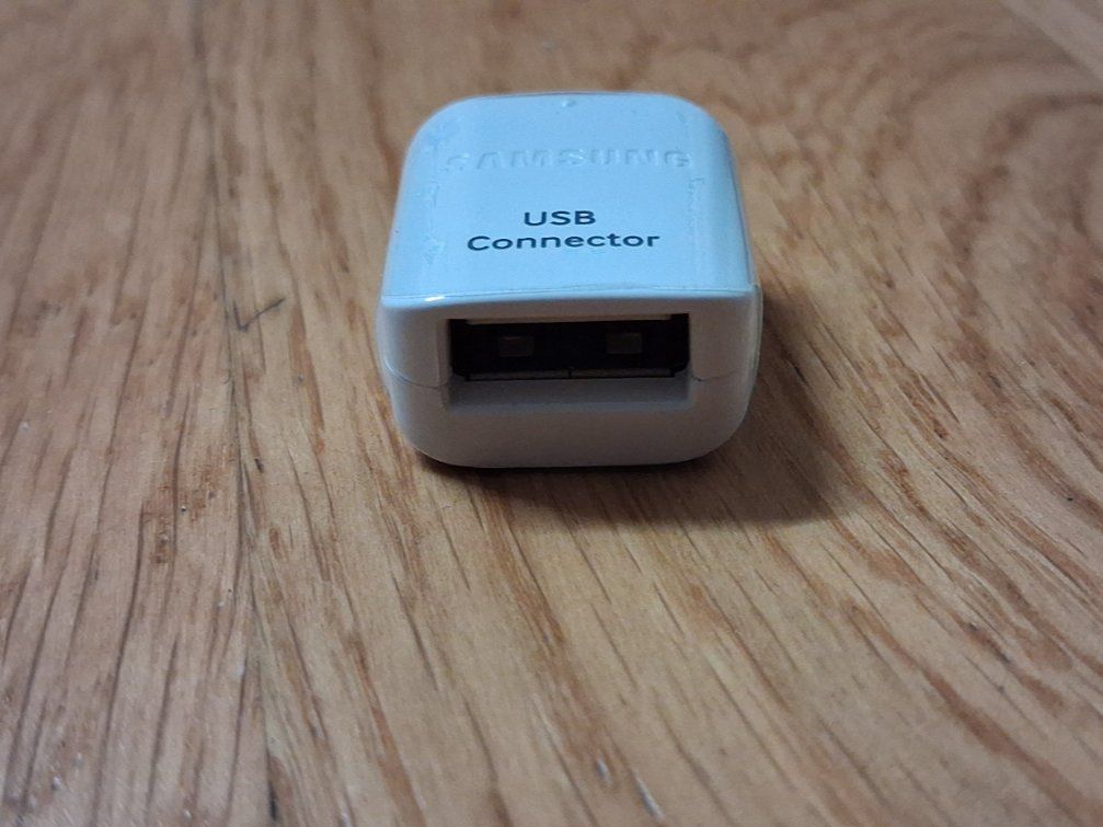 Samsung Unità & Adattatore: Samsung USB Connector Adapter – Nuovo (secondo la descrizione) da Bern venduto da KavIndustries 2