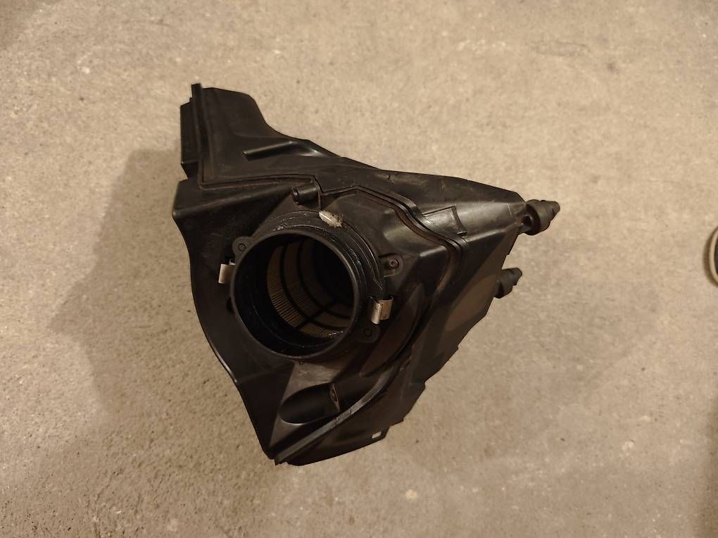 Tutti pezzi di ricambio auto: Audi Luftfilterkasten / Air box OEM – Usato da zürich venduto da Tonka21