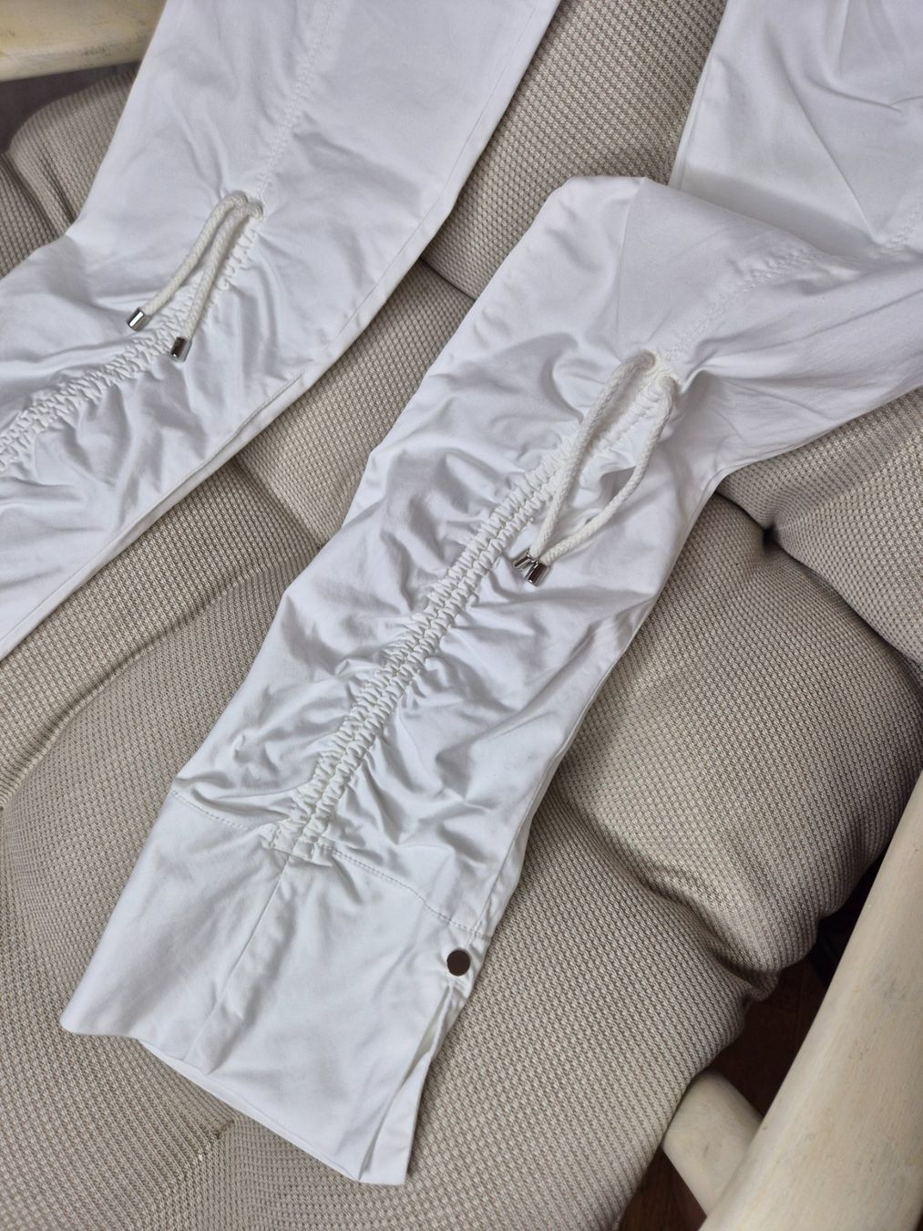 High Pantaloni: Hose High – Usato da Leissigen venduto da ali_k9v8 2