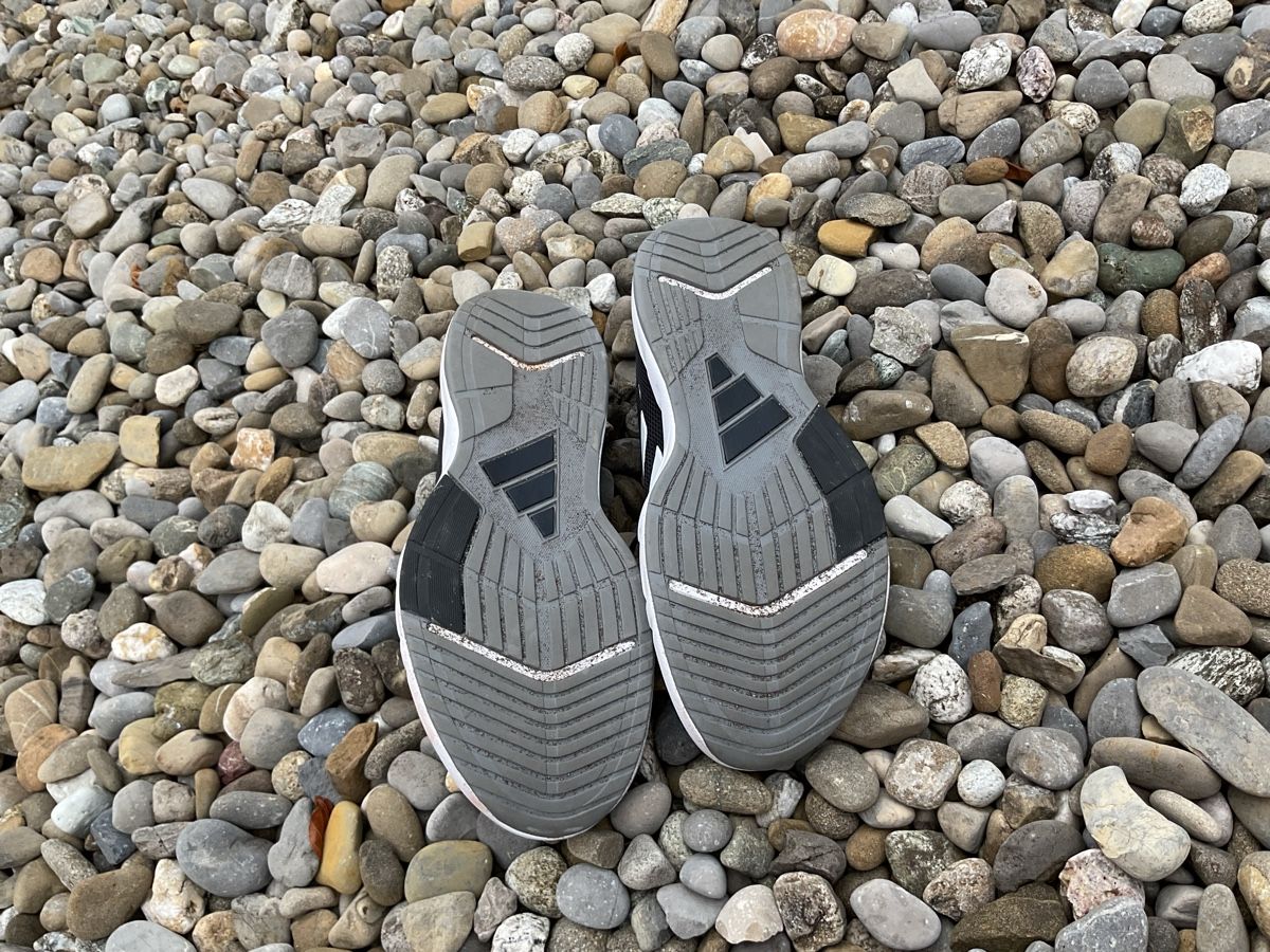 Adidas Herrenschuhe: Adidas Turnschuhe Grösse 39,5 – Gebraucht aus Rickenbach SZ von Gambit_1 2