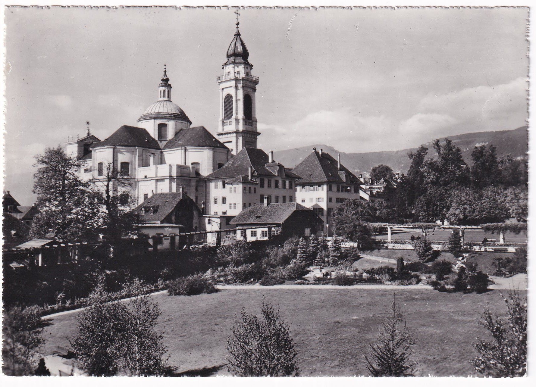 Cartoline postali: Solothurn St. Ursen-Kathedral mit Chantier -Anlage 1968 – Usato da Cormoret venduto da Pascalll2001