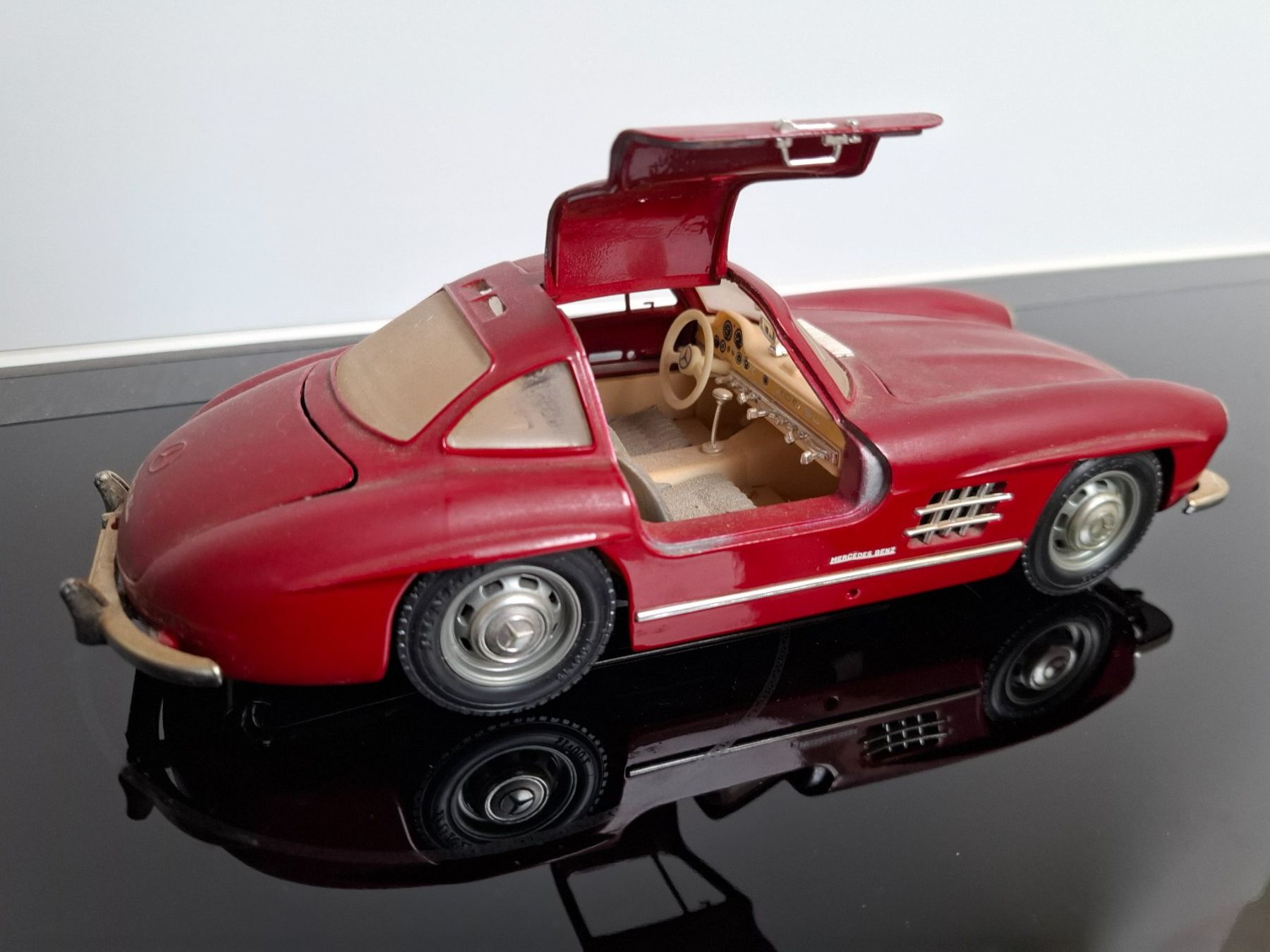 Mercedes-Benz Voitures modèles: 1:18 Mercedes 300 SL – Neuf (Voir description) à Rüegsauschachen par joe_r9w5 1
