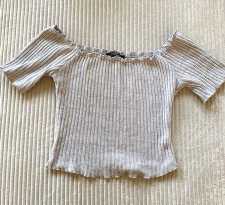 Bershka Oberteil Shirt Top Grau Silber Gerippt Samt Gr. S